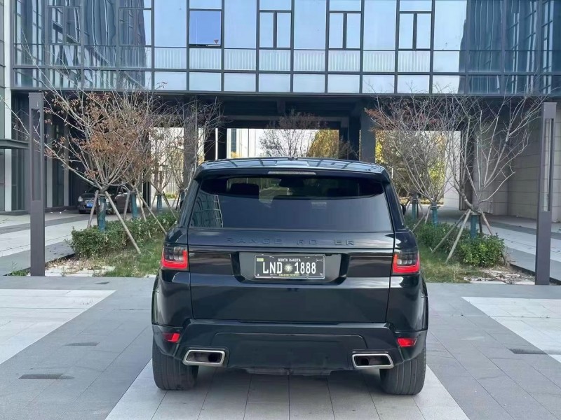 济宁15年路虎揽胜运动2