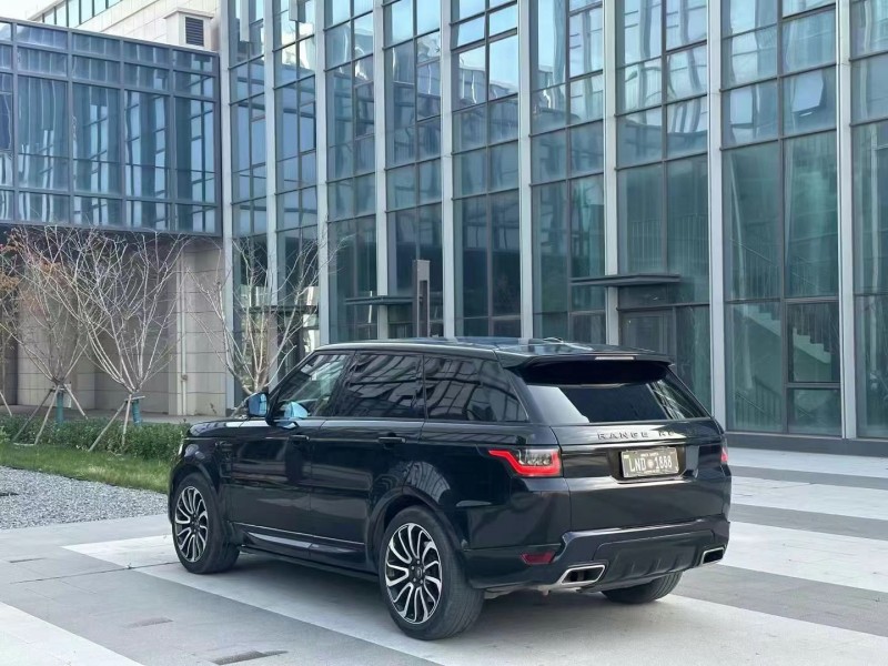 济宁15年路虎揽胜运动5