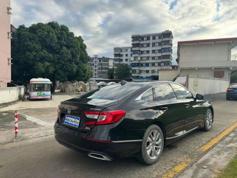 广州21年本田雅阁6