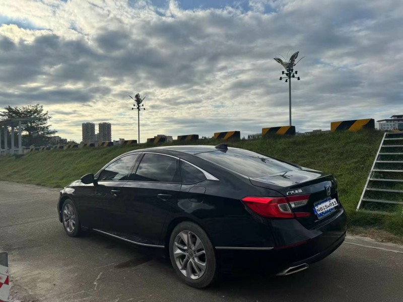 广州21年本田雅阁7