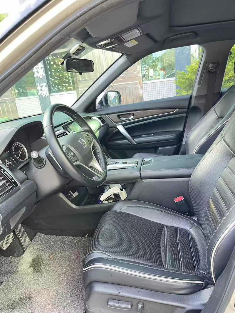 广州17年本田URV4