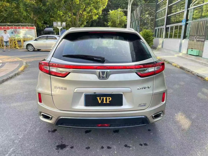 广州17年本田URV9