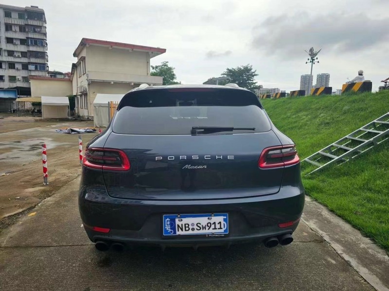广州15年保时捷Macan8