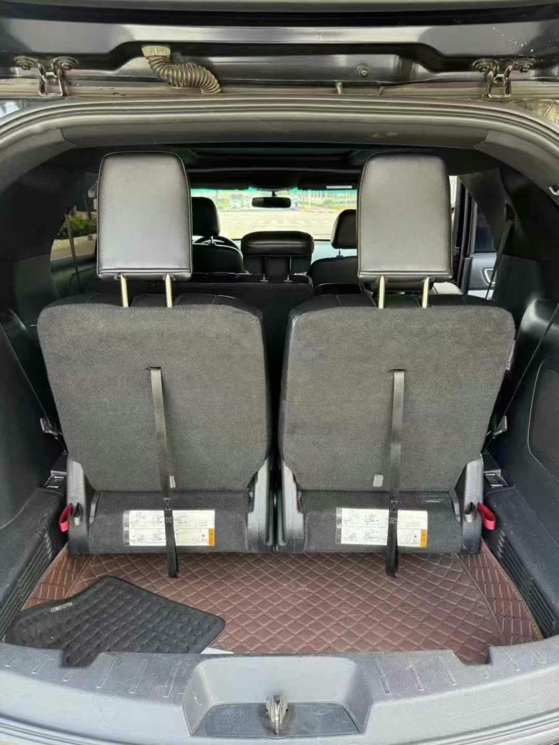 泰安17年福特探险者8