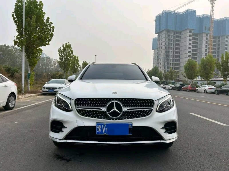 郑州19年奔驰GLC1