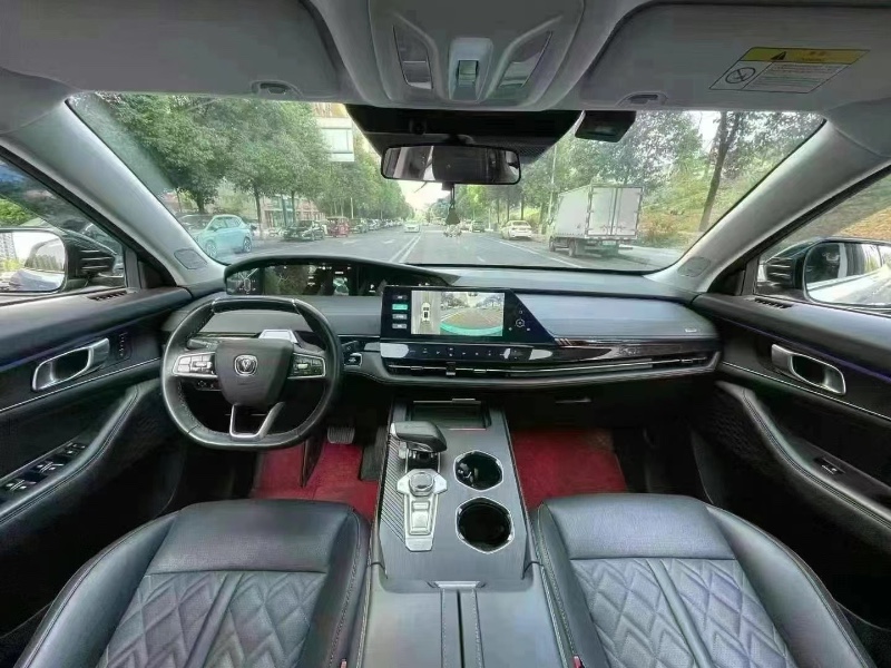 甘孜22年長安汽車UNI-K6