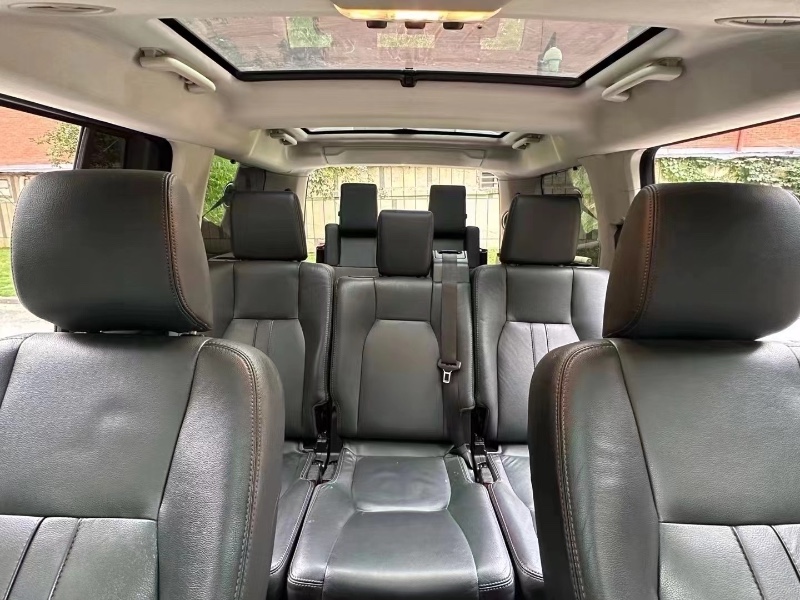 成都14年路虎发现7