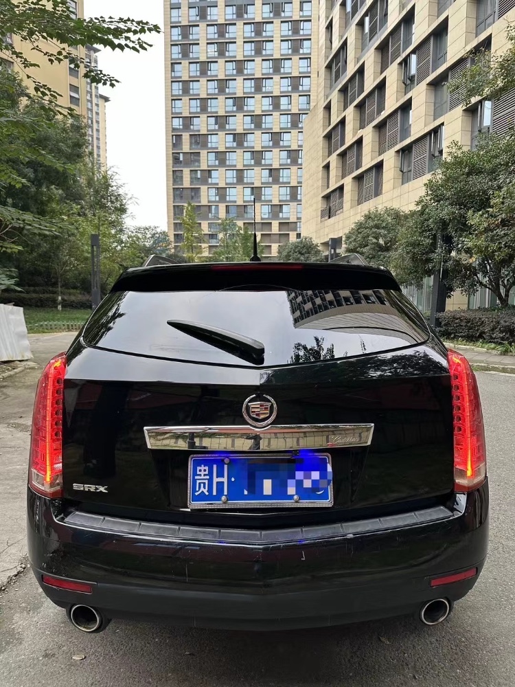 成都13年凯迪拉克SRX9