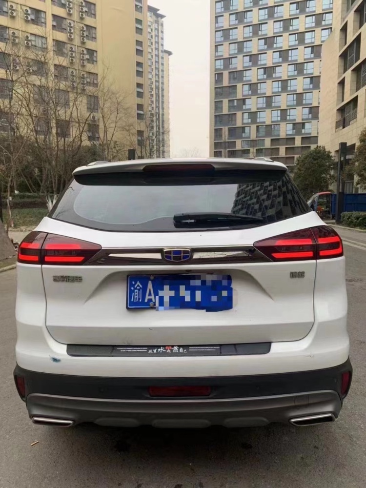 成都20年吉利博越9