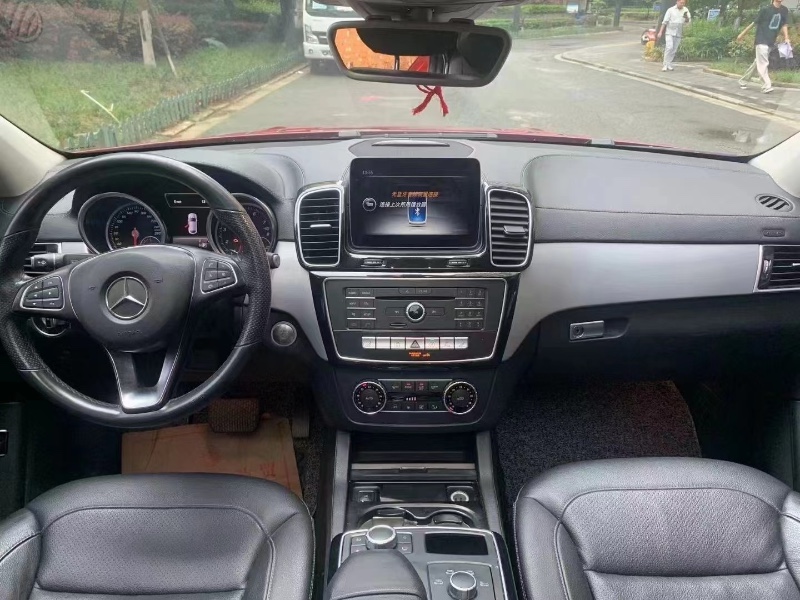 成都17年奔驰GLE7