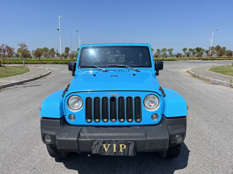 鹽城18年Jeep牧馬人1