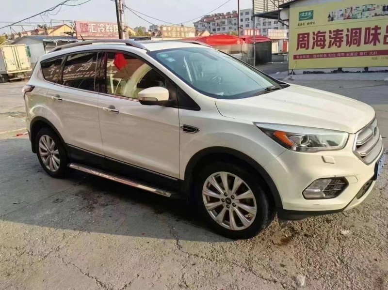 青岛18年福特翼虎3