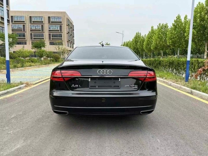 徐州18年奥迪A8L9