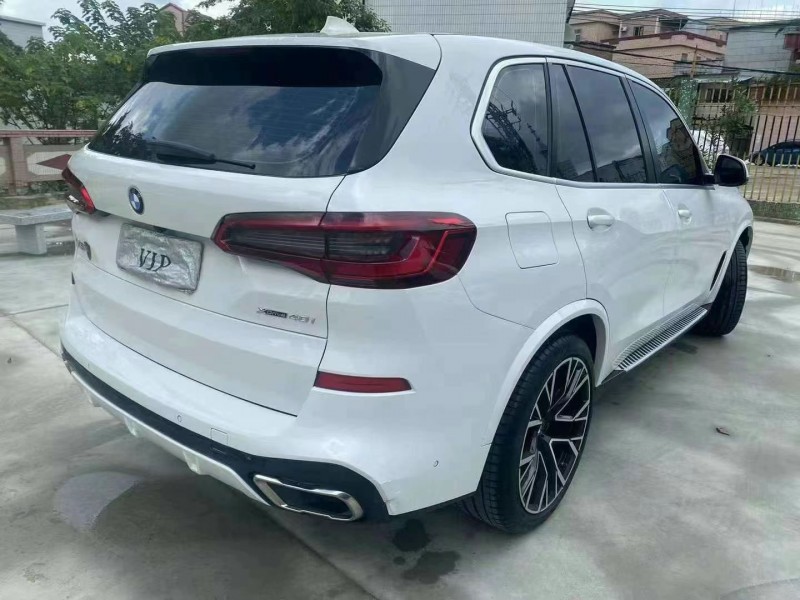 广州19年宝马X58