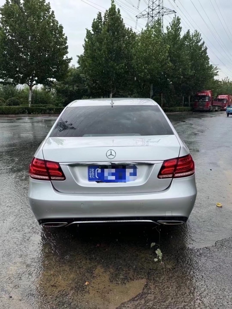 青岛16年奔驰E8