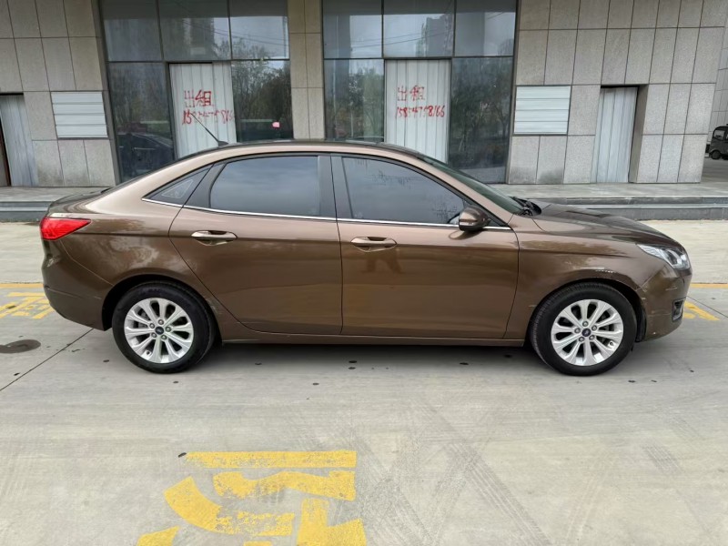 济宁17年福特福睿斯7