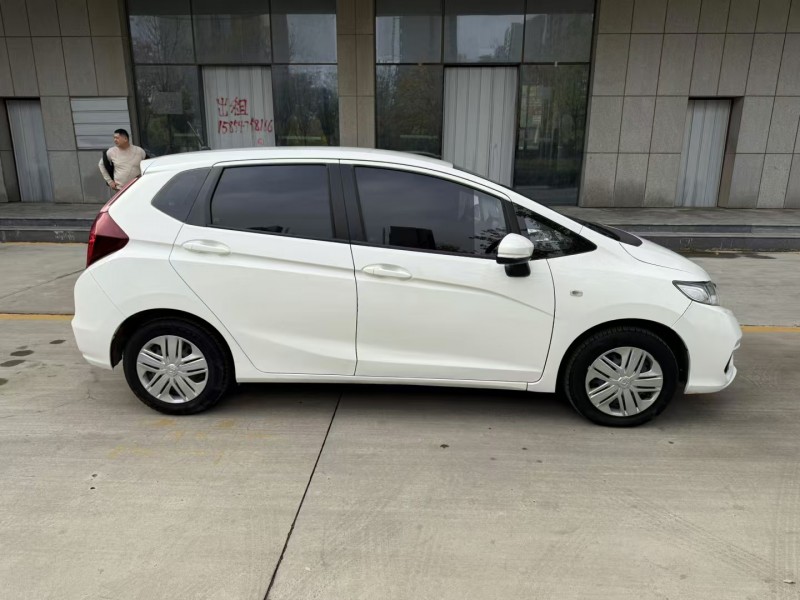 济宁19年本田飞度8