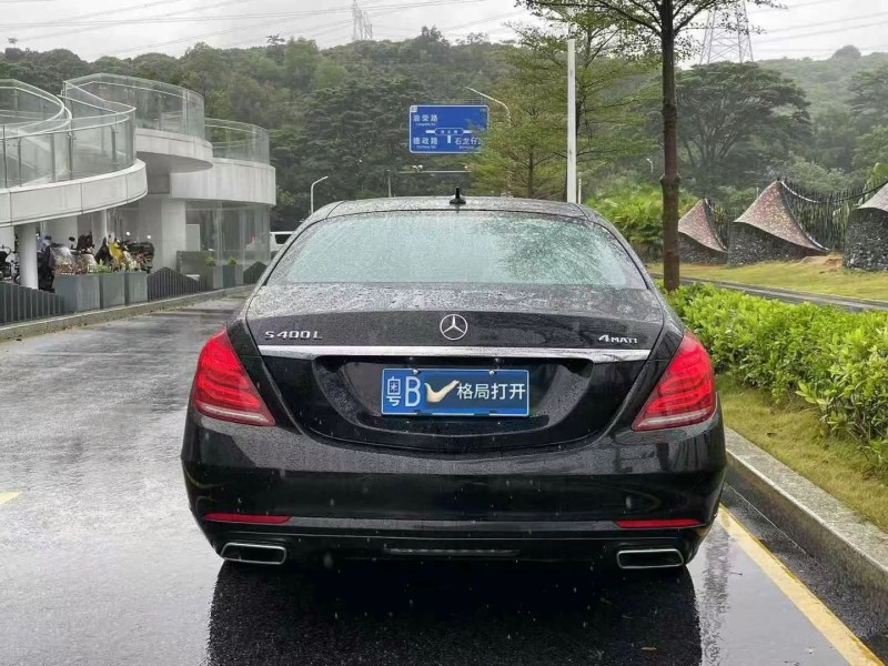 深圳15年奔驰S9