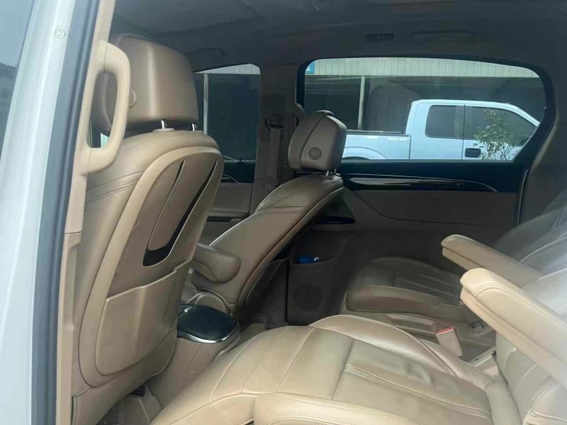 徐州17年别克GL86