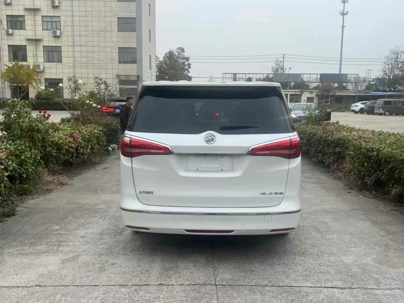 徐州17年别克GL89