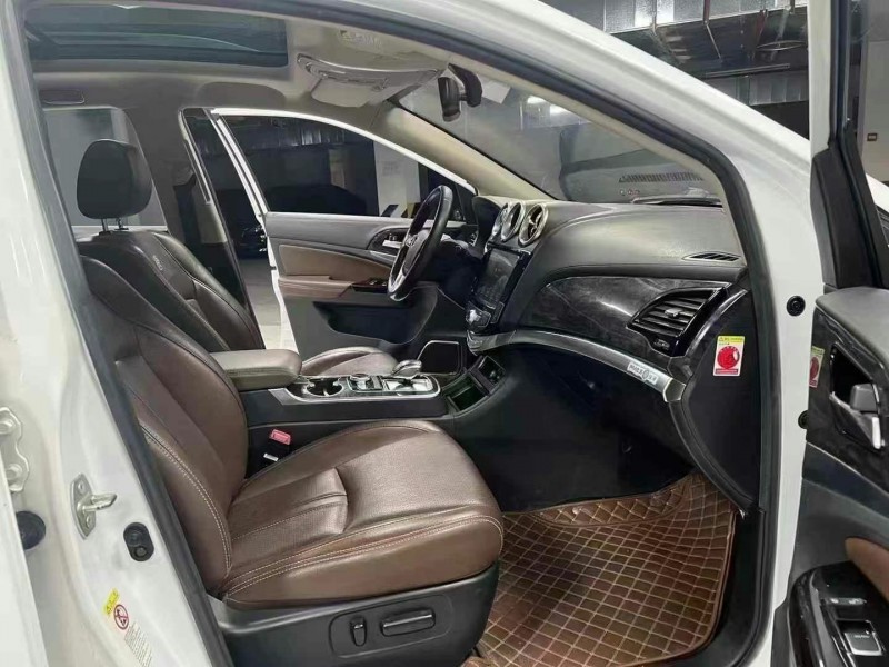 成都15年比亚迪唐5