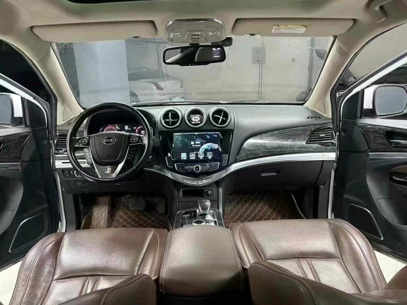 成都15年比亚迪唐12