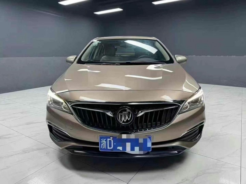 成都18年别克威朗1