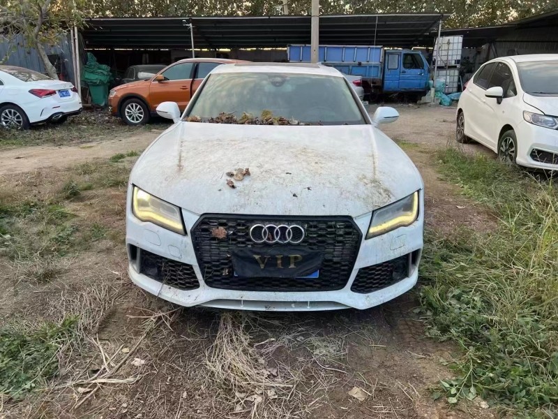 济宁14年奥迪A7L1