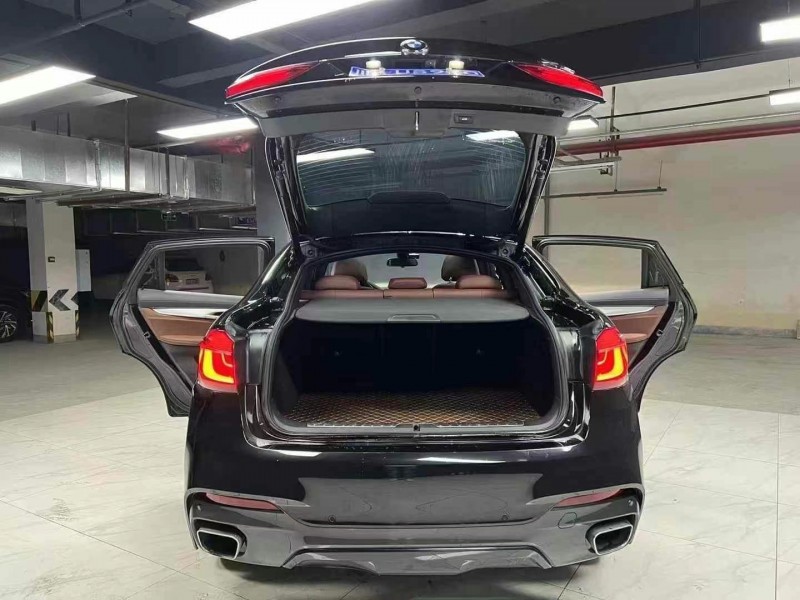 成都19年宝马X68