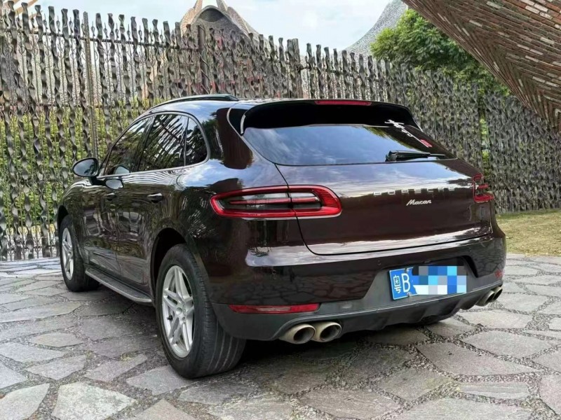 广州16年保时捷Macan8