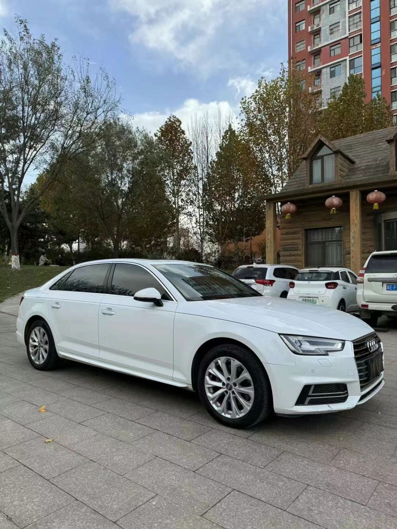 邢台19年奥迪A4L3