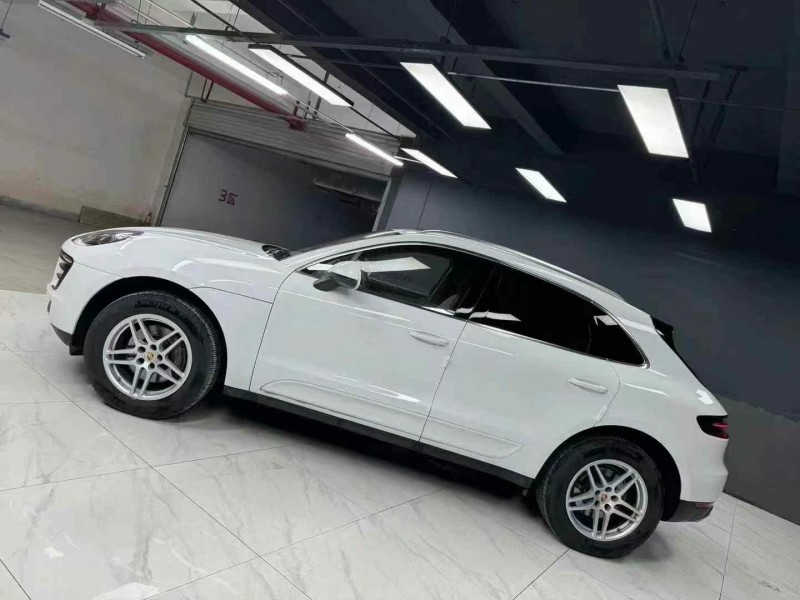 成都18年保时捷Macan4
