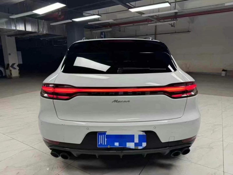 成都19年保时捷Macan3