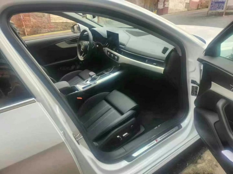 济宁24年奥迪A4L5