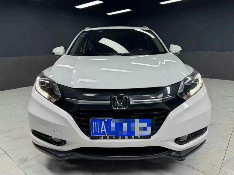成都19年本田缤智1