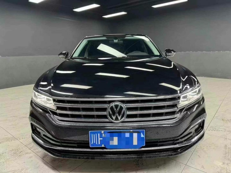 成都21年大众辉昂1