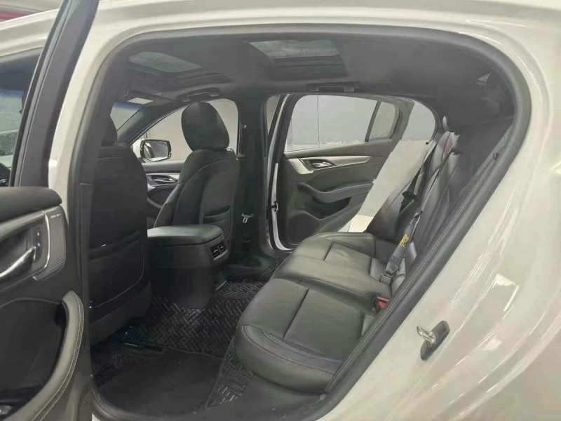 成都22年凯迪拉克CT56