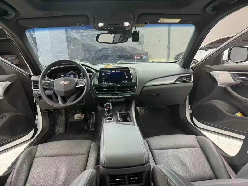 成都22年凯迪拉克CT58