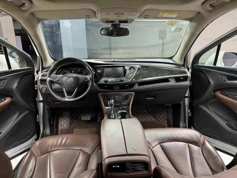 成都15年别克昂科威8