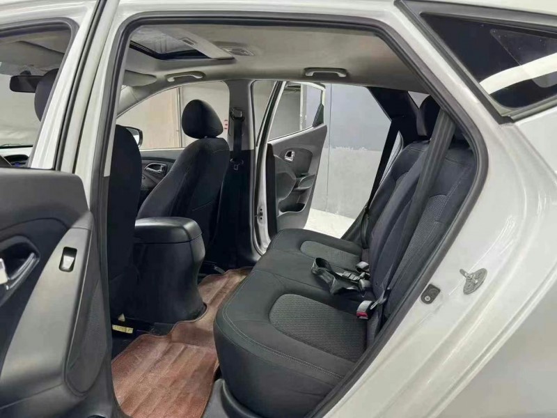 成都17年现代ix359