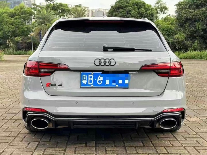 广州19年奥迪RS48