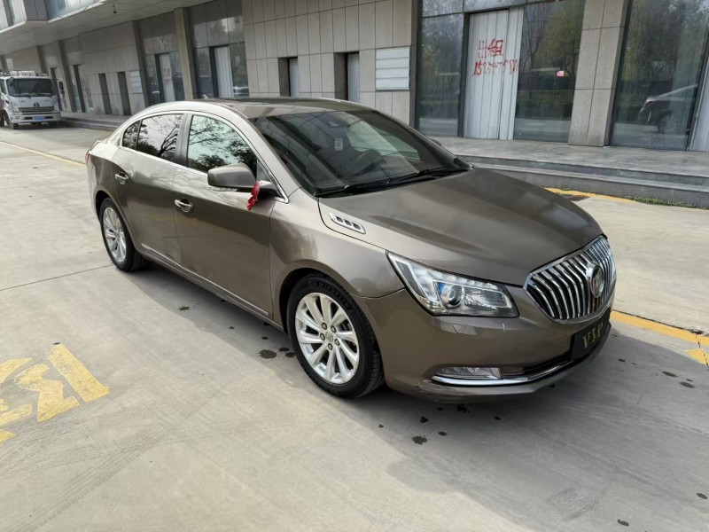 济宁15年别克君越3