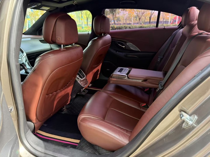 济宁15年别克君越4