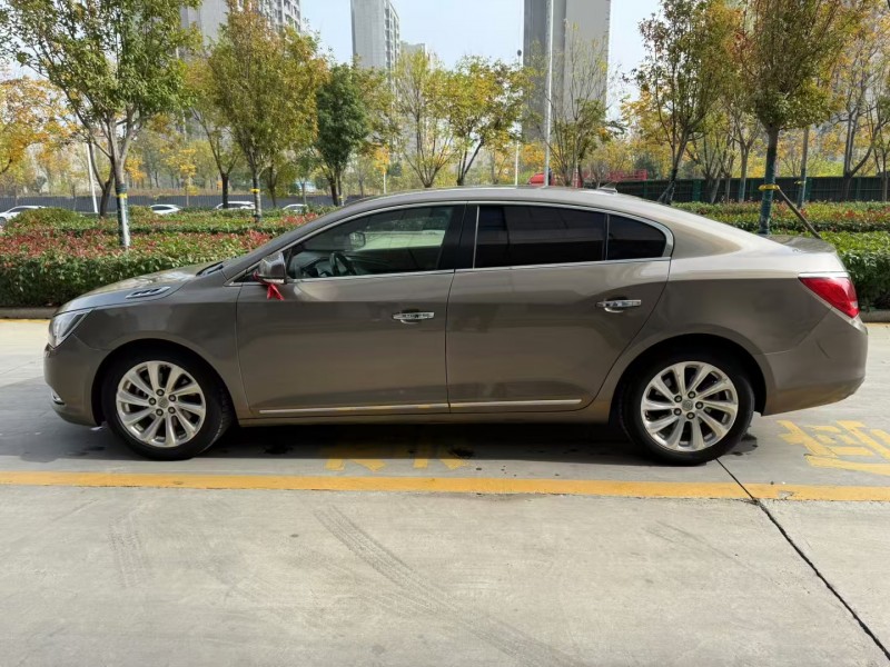 济宁15年别克君越7