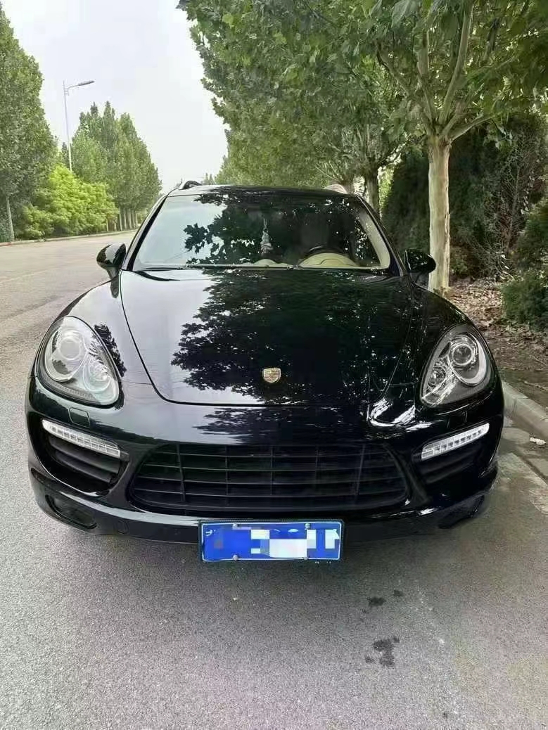 保定13年保时捷卡宴1