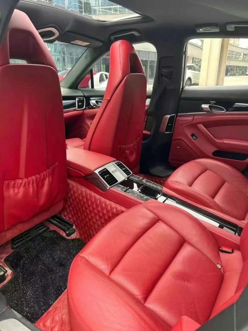 保定15年保时捷帕拉梅拉6