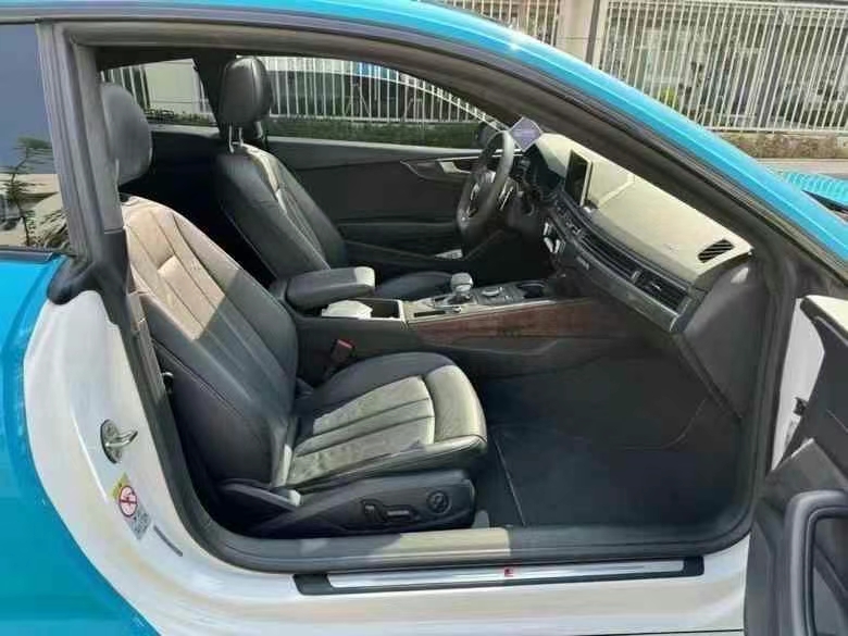 济宁19年奥迪A55