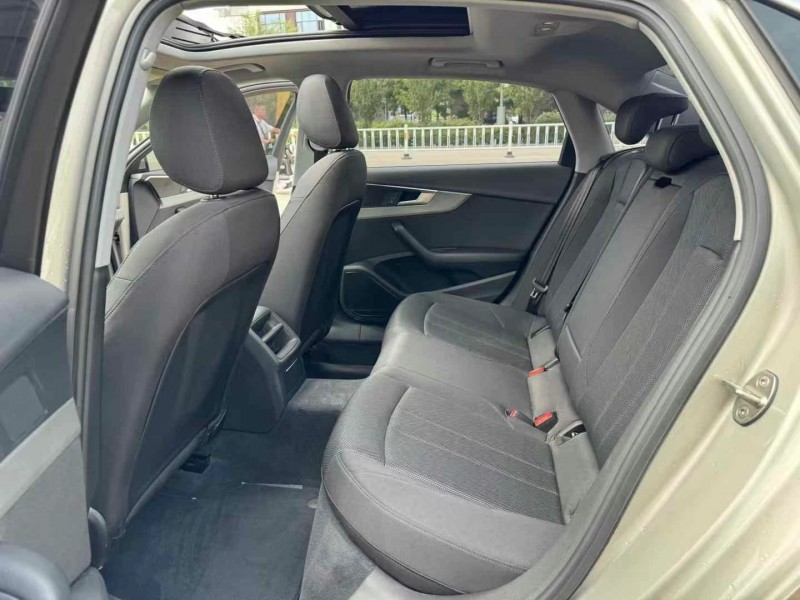 济宁19年奥迪A4L3