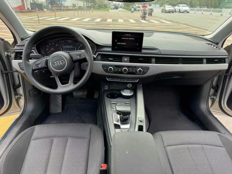 济宁19年奥迪A4L4