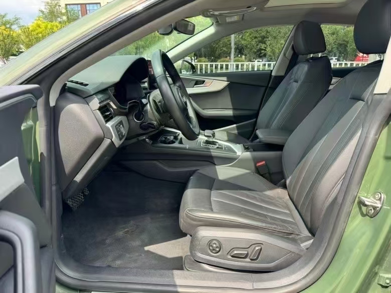 济宁21年奥迪A56